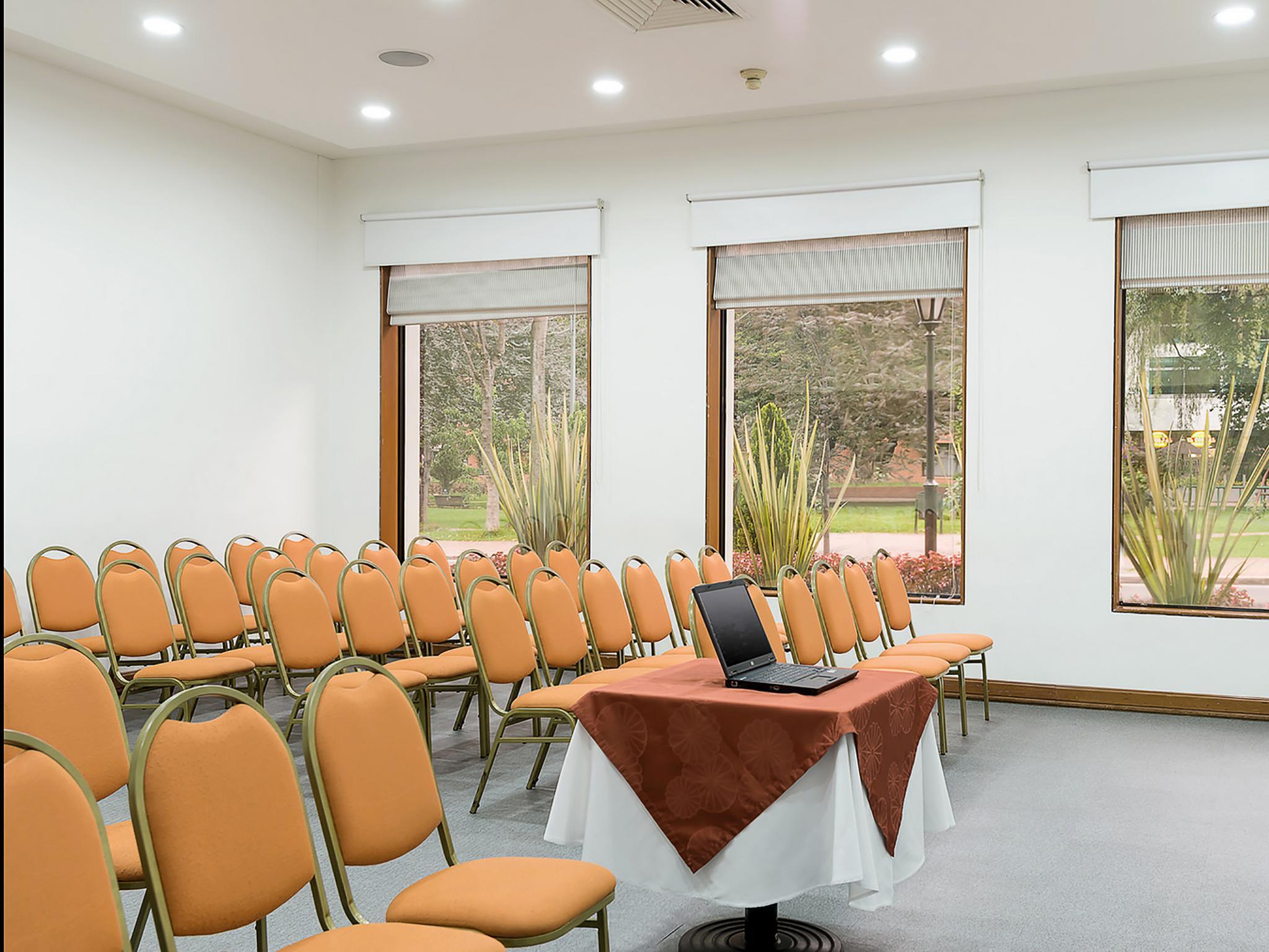 Hotel Parque 97 Suites Bogota Exterior photo